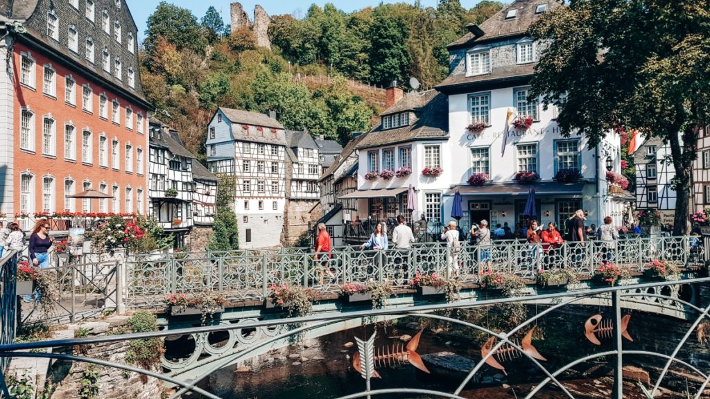 Monschau, Het Mooiste Plaatsje Van Duitsland | Kim Around The World